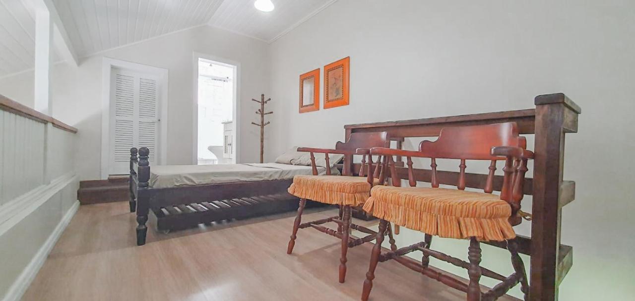 Duplex Floresta Negra - Sua Base Perfeita Em Gramado! Otima Localizacao Lagonegro 500M - 02 Quartos E 02 Banheiros Para Familia Em Condominio Fechad0, Cozinha Completa Com Garagem E Portaria 24H Esterno foto